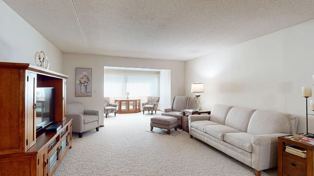 2100 Valkyrie Drive NW #302 Rochester, MN 55901