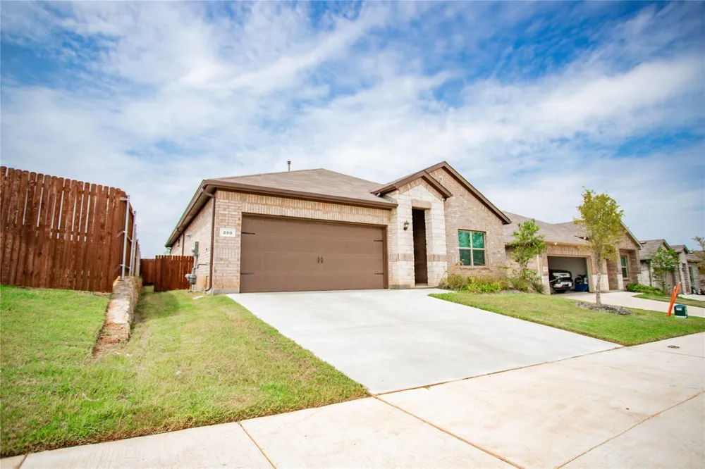 200 Lantana Trail Boyd, TX 76023