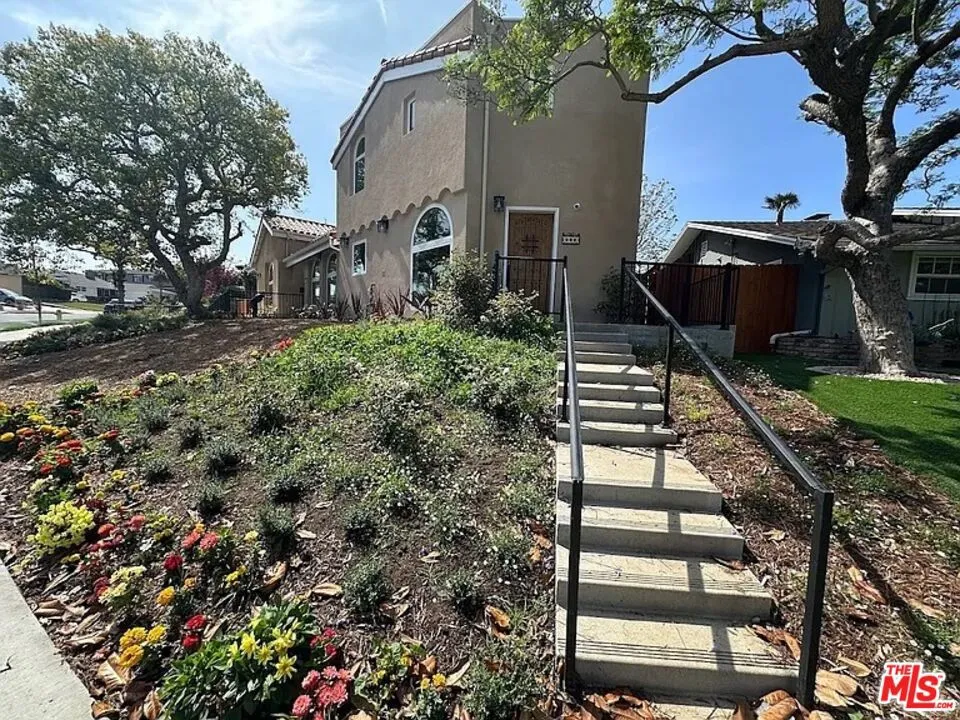 2807 Dunleer Place #1 Los Angeles, CA 90064