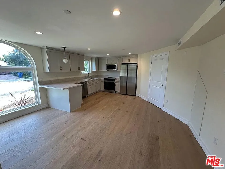 2807 Dunleer Place #1 Los Angeles, CA 90064