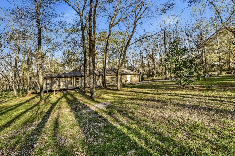 116 Natures Way Road Huntsville, TX 77340