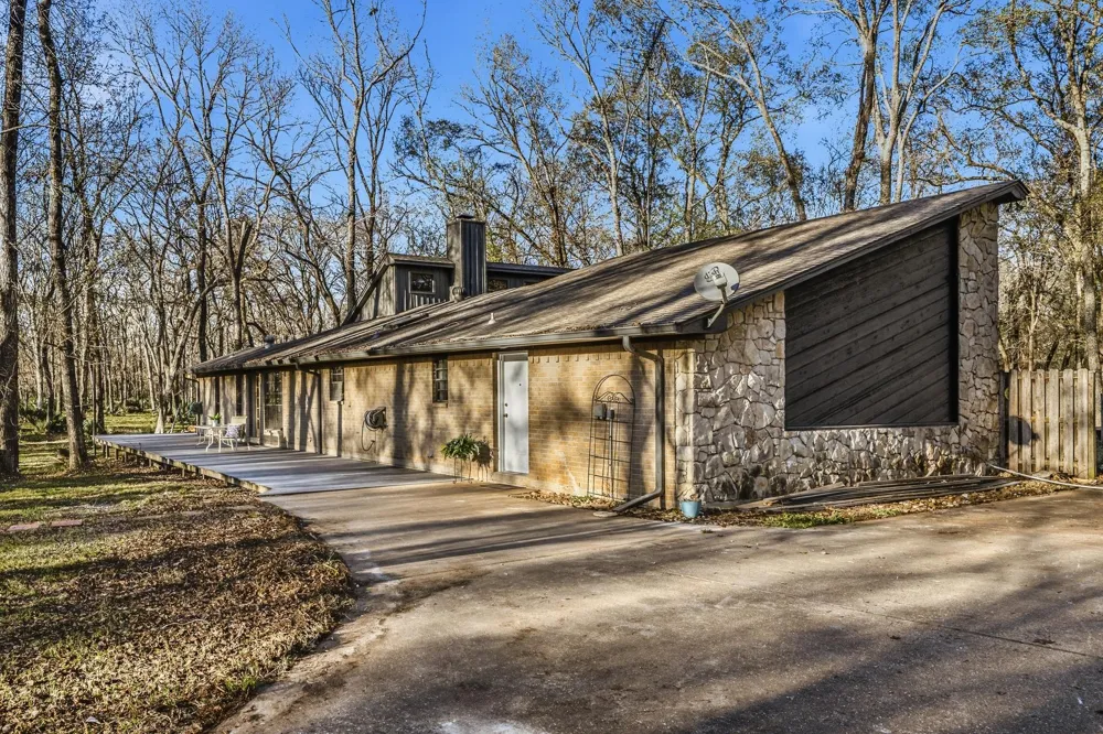 116 Natures Way Road Huntsville, TX 77340