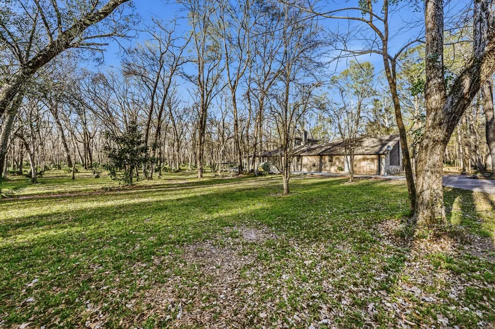 116 Natures Way Road Huntsville, TX 77340