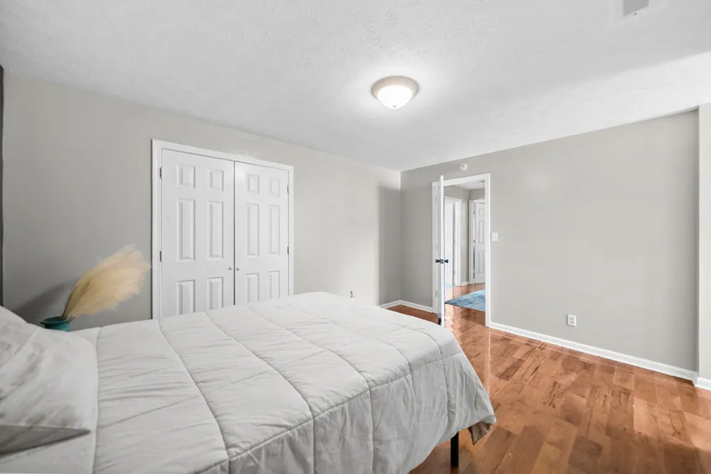 3805 Cadiz Rd Hopkinsville, KY 42240