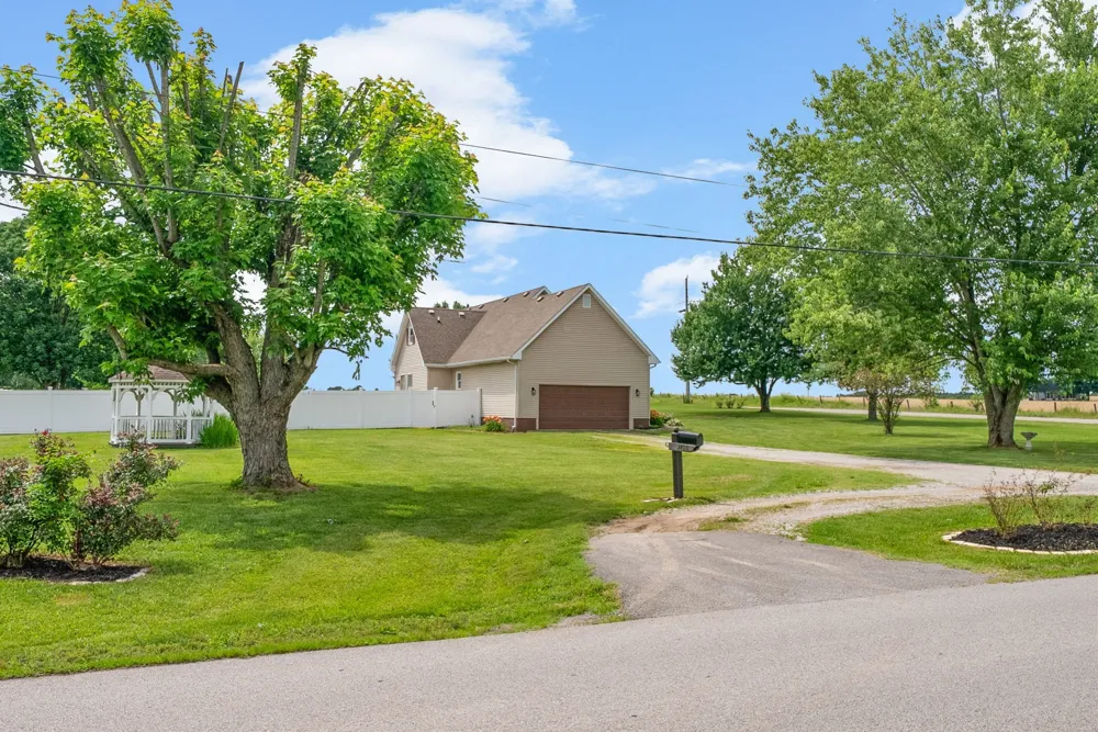 3805 Cadiz Rd Hopkinsville, KY 42240