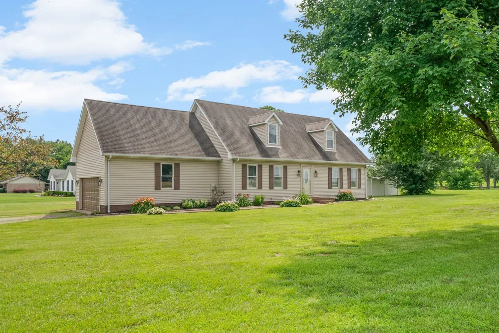 3805 Cadiz Rd Hopkinsville, KY 42240