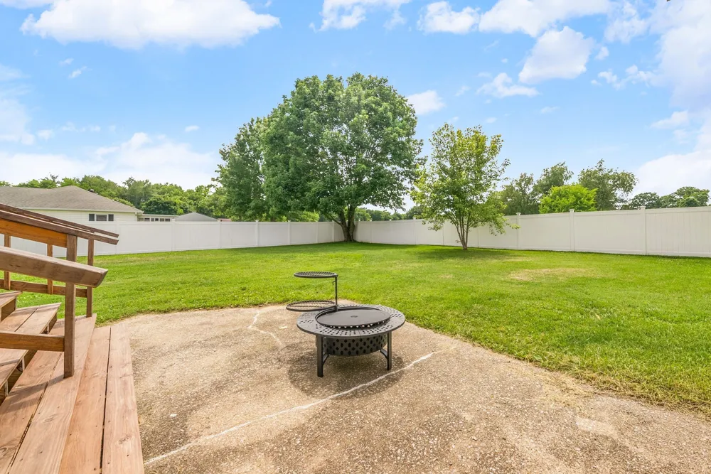 3805 Cadiz Rd Hopkinsville, KY 42240