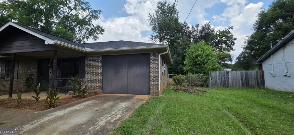 115 Grove Creek DR Locust Grove, GA 30248