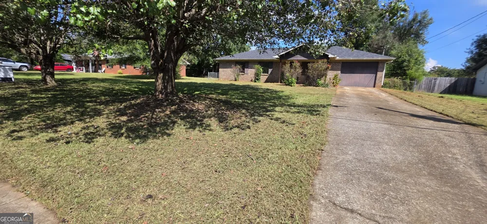 115 Grove Creek DR Locust Grove, GA 30248
