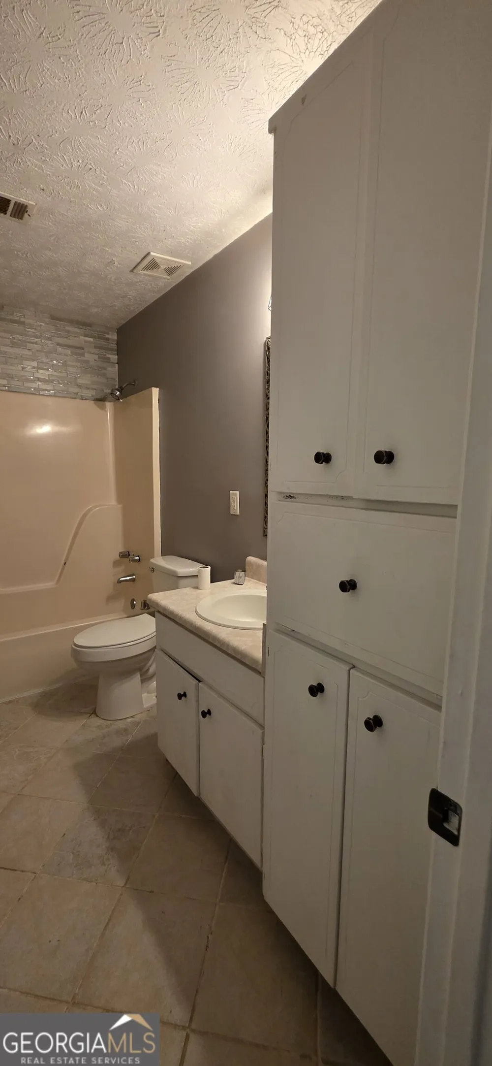 115 Grove Creek DR Locust Grove, GA 30248