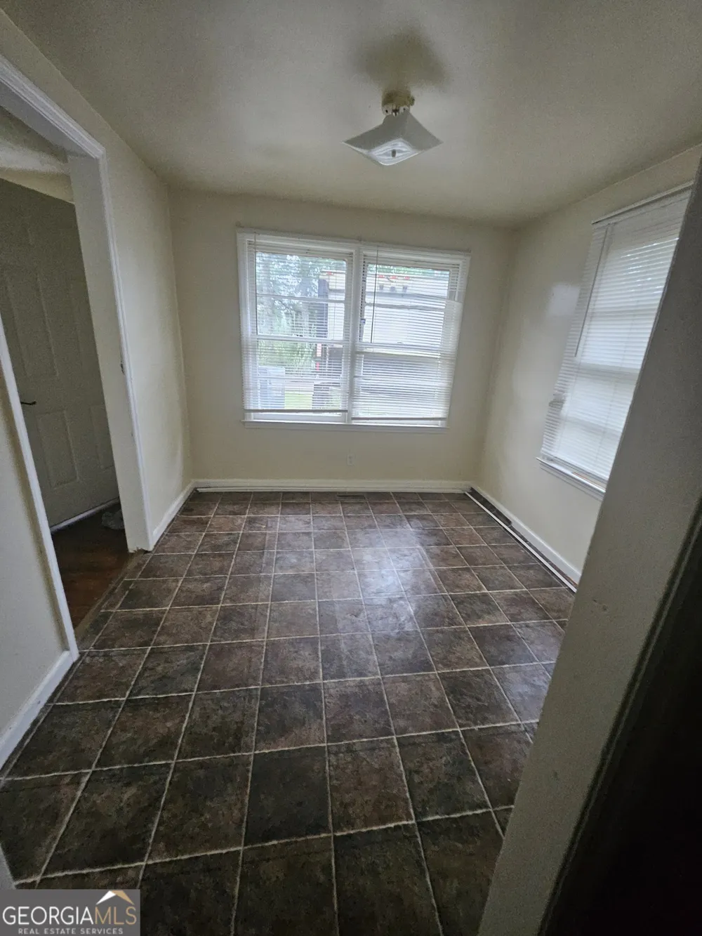 117 Lake DR Griffin, GA 30223