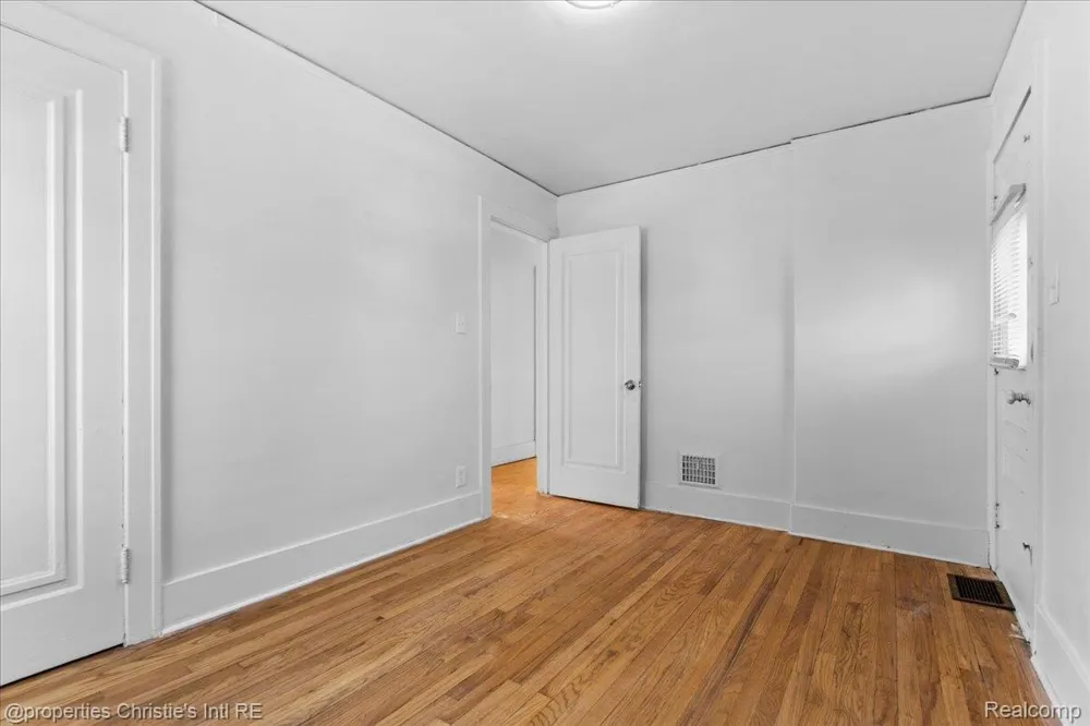 13575 Griggs Street Detroit City, MI 48238