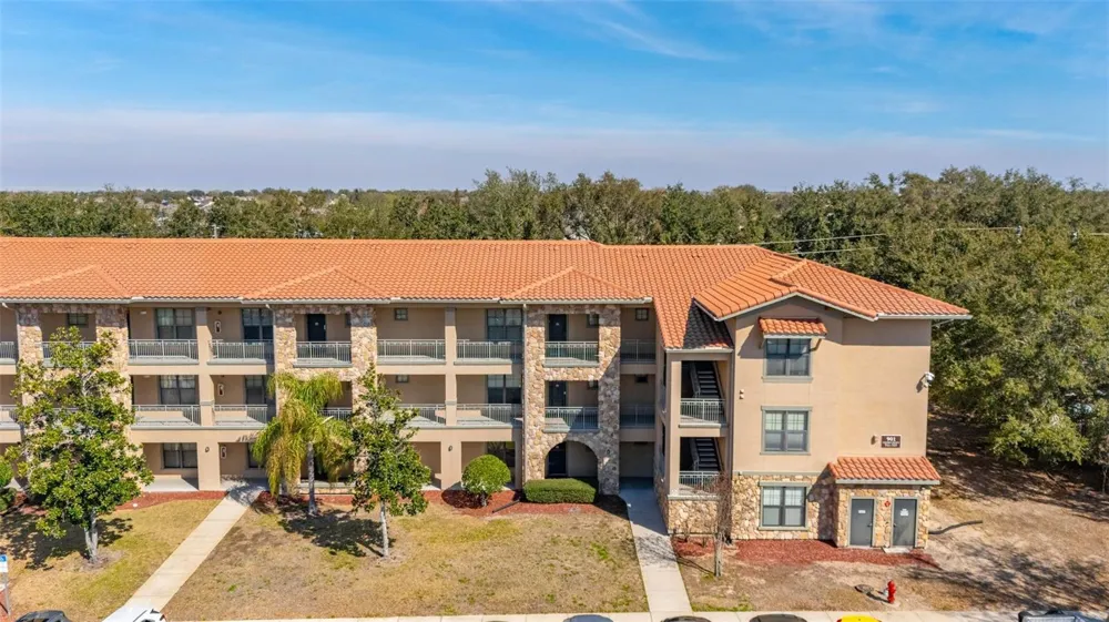 901 CHARO PARKWAY #716 Davenport, FL 33897