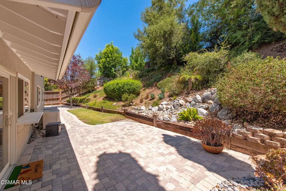 29407 Promontory Place Agoura Hills, CA 91301
