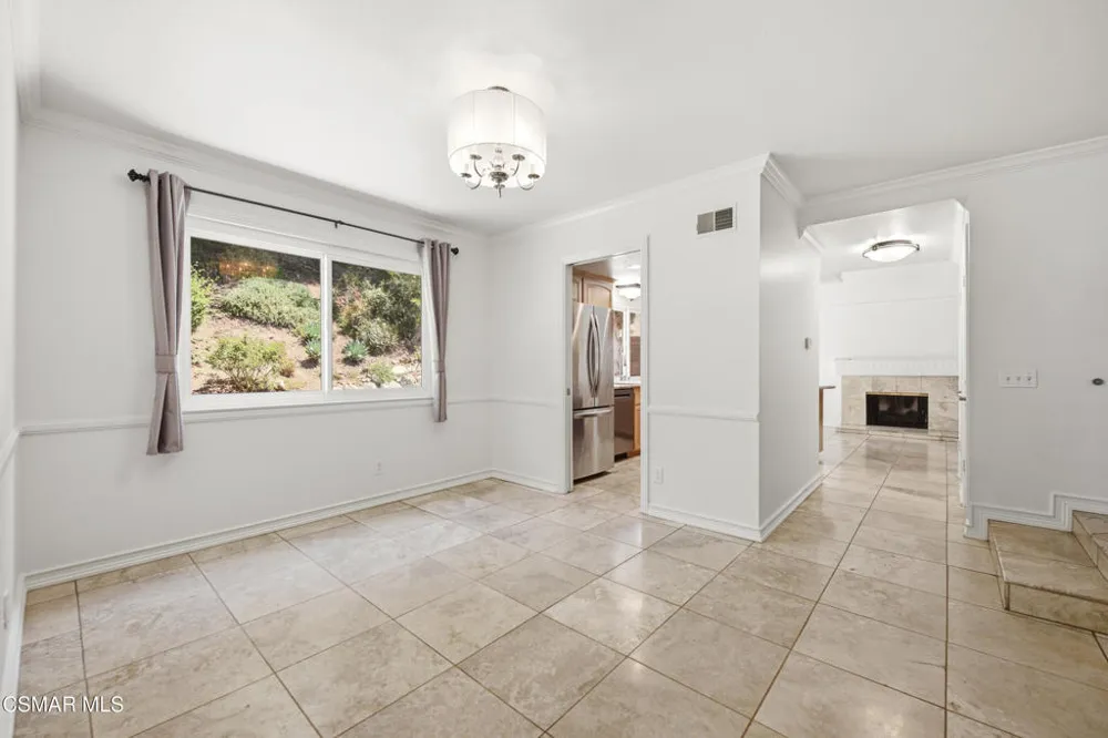29407 Promontory Place Agoura Hills, CA 91301