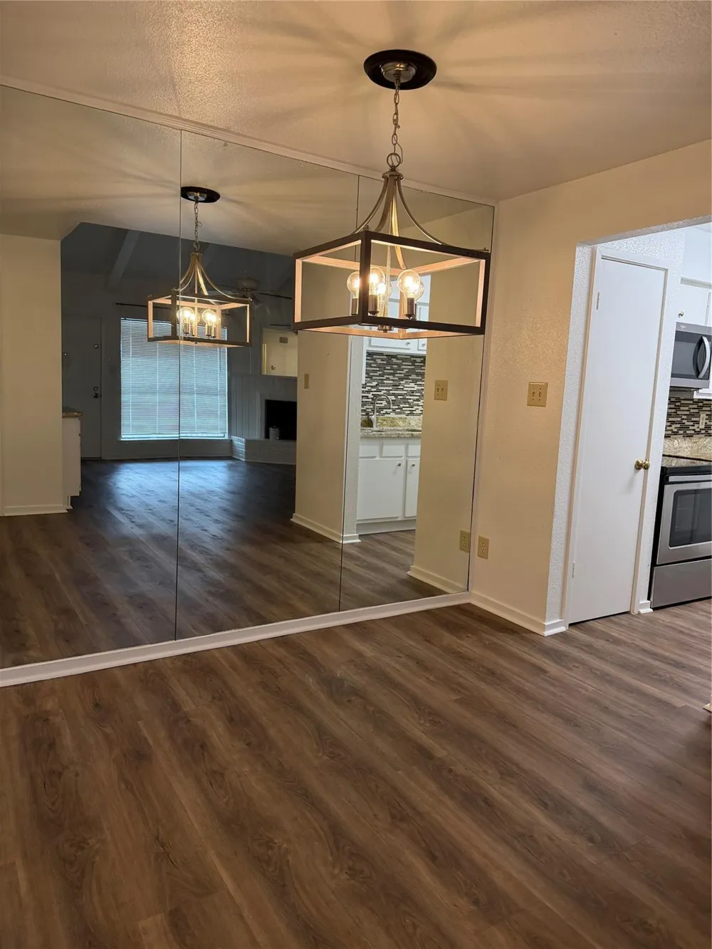 1100 Augusta Drive #46 Houston, TX 77057