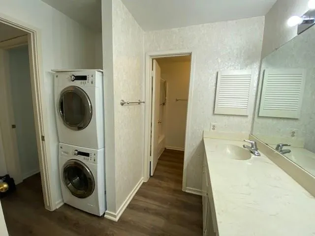 1100 Augusta Drive #46 Houston, TX 77057