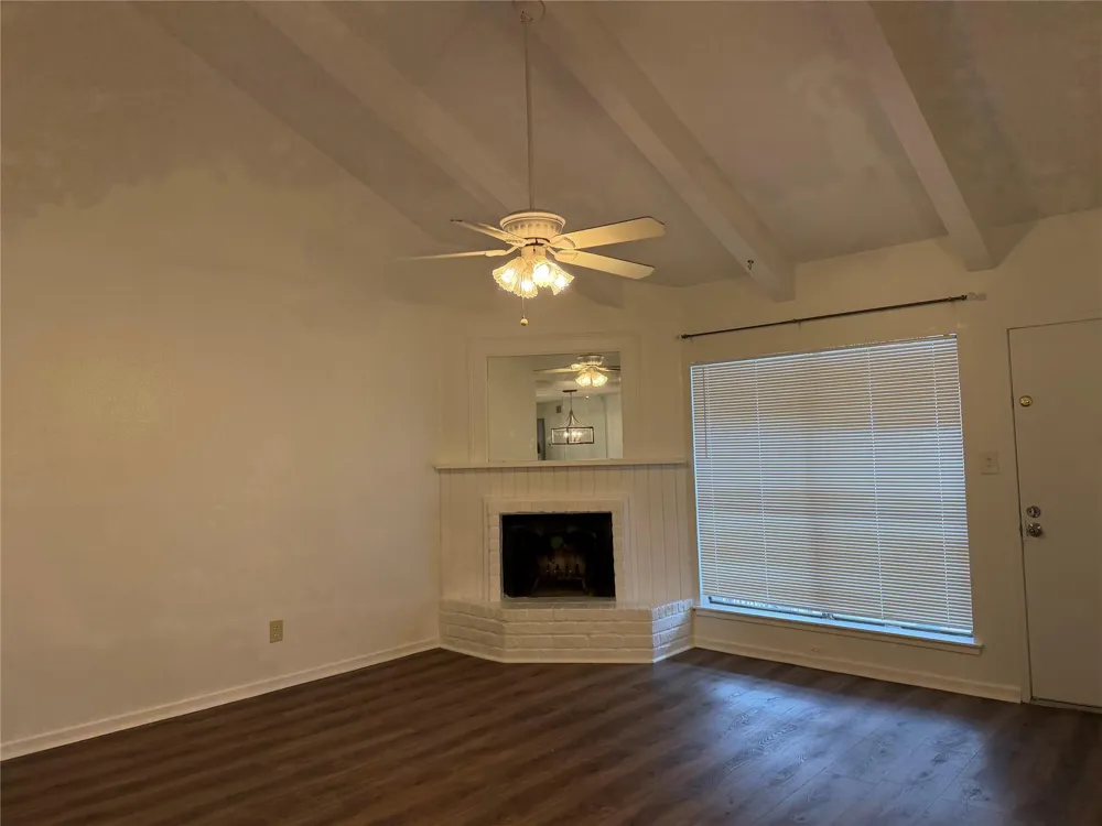 1100 Augusta Drive #46 Houston, TX 77057