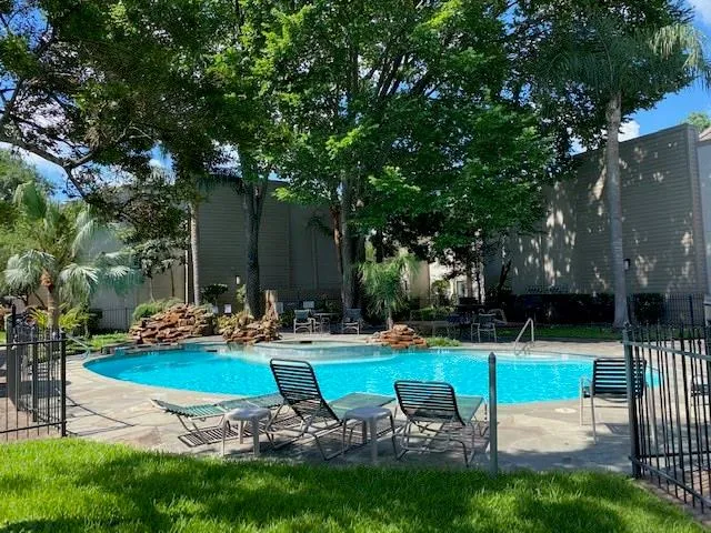 1100 Augusta Drive #46 Houston, TX 77057