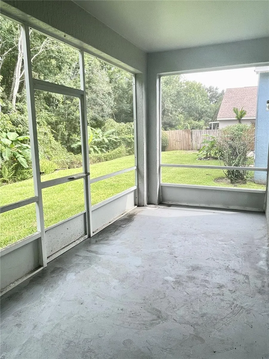 521 LEXINGDALE DR Orlando, FL 32828