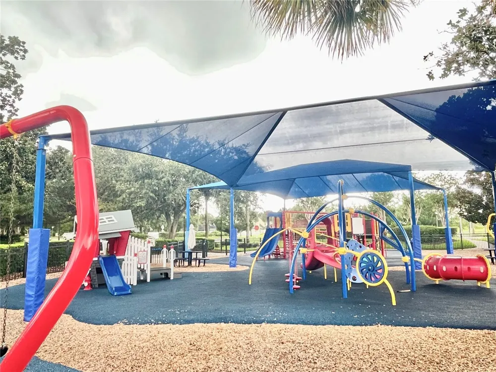 521 LEXINGDALE DR Orlando, FL 32828