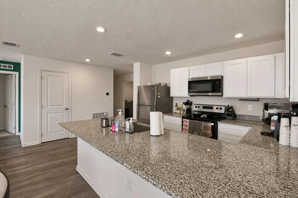 1201 CHESTER AVENUE Haines City, FL 33844