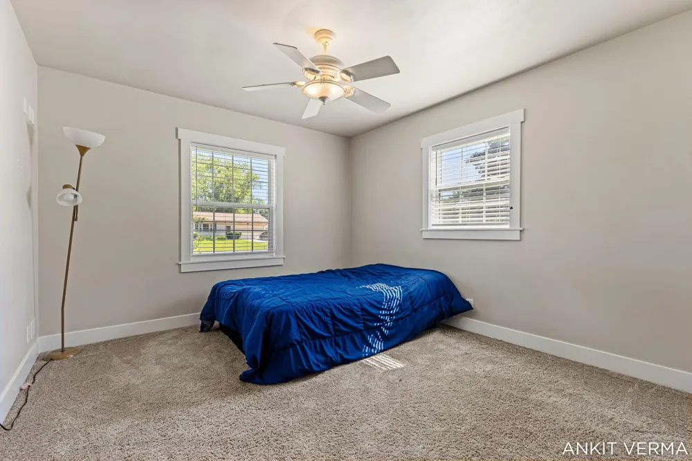 7439 Eastlane Avenue Jenison, MI 49428