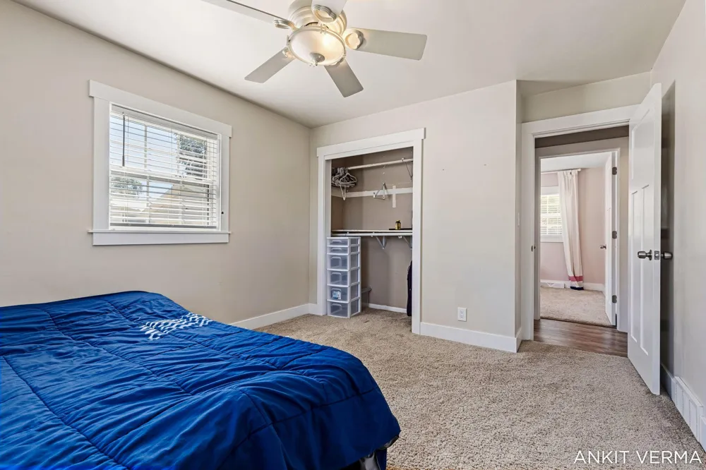 7439 Eastlane Avenue Jenison, MI 49428