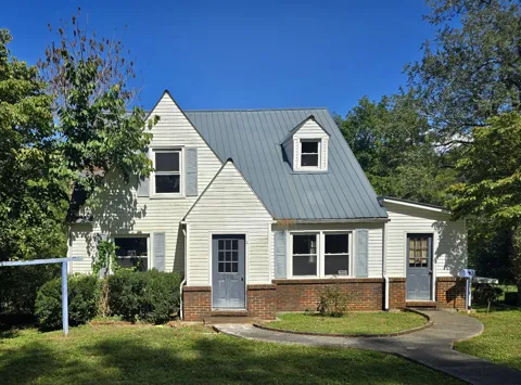 208 Westwood Dr