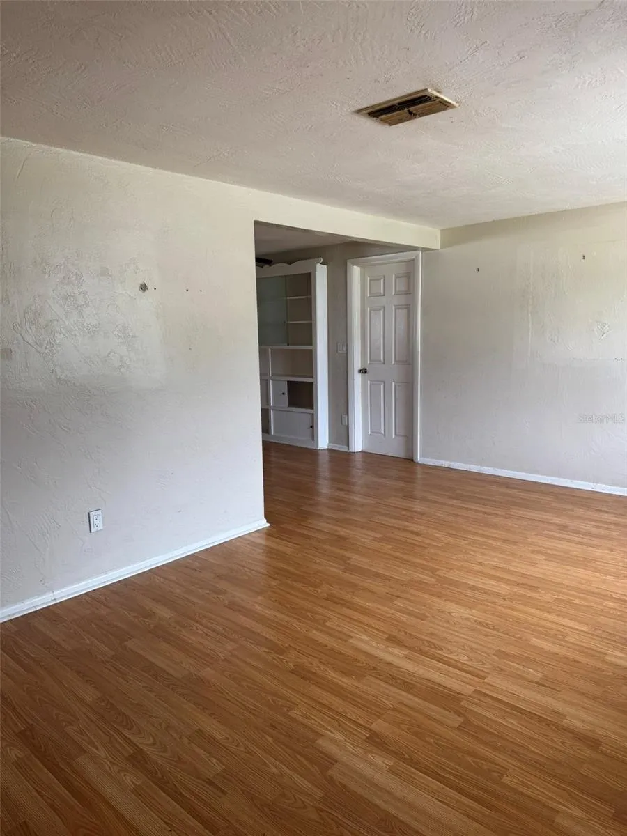 4640 TROPICAL LANE Holiday, FL 34690
