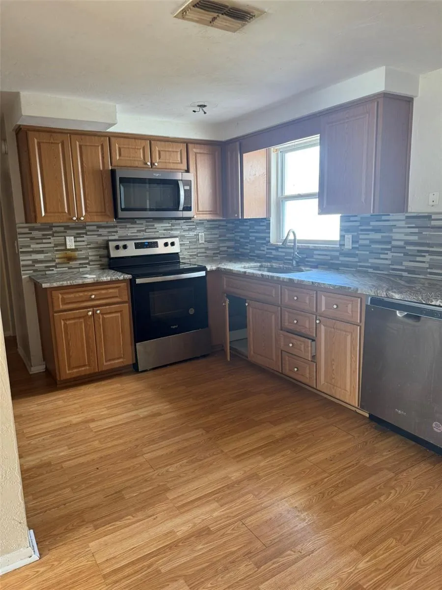 4640 TROPICAL LANE Holiday, FL 34690