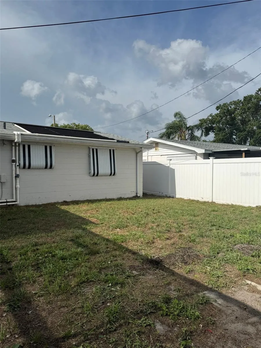 4640 TROPICAL LANE Holiday, FL 34690