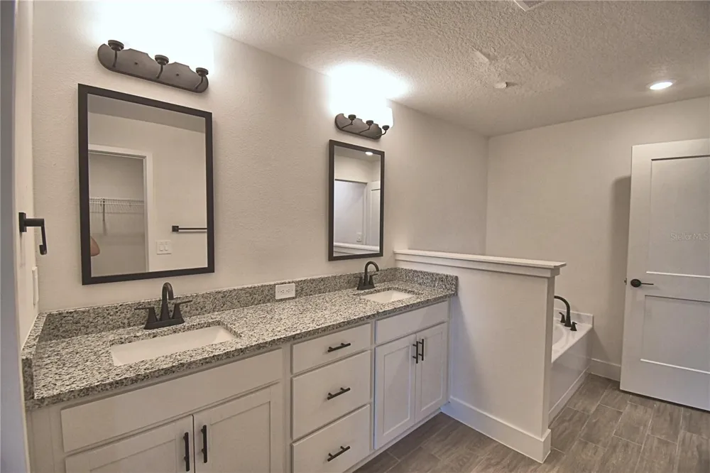 4508 GRANDVIEW GLEN DRIVE Auburndale, FL 33823