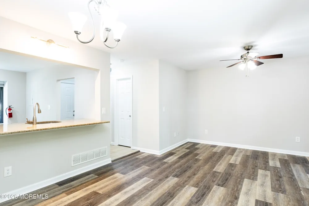 1103 Arlington Drive Toms River, NJ 08755