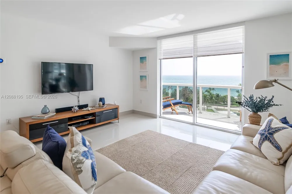 10275 Collins Ave #720 Bal Harbour, FL 33154