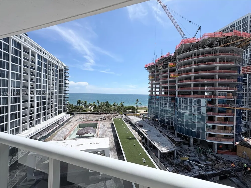 10275 Collins Ave #720 Bal Harbour, FL 33154