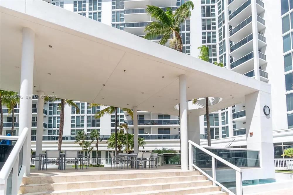 10275 Collins Ave #720 Bal Harbour, FL 33154