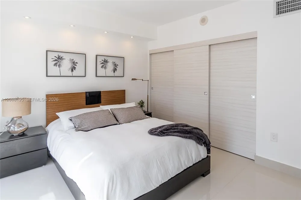 10275 Collins Ave #720 Bal Harbour, FL 33154