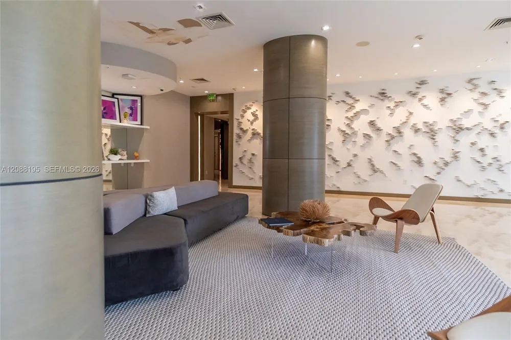 10275 Collins Ave #720 Bal Harbour, FL 33154