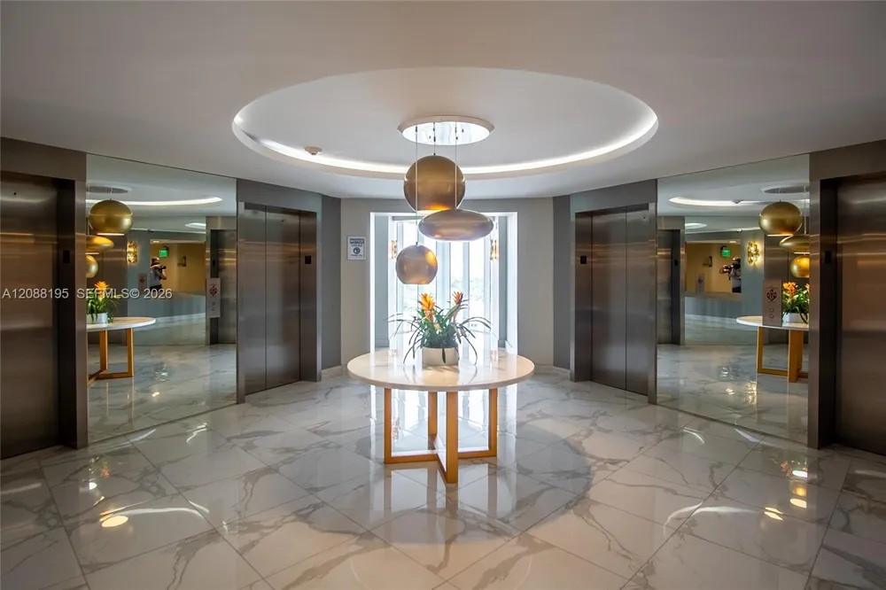 10275 Collins Ave #720 Bal Harbour, FL 33154