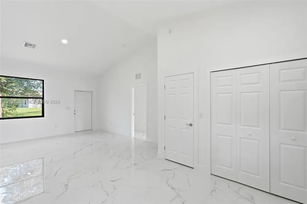 149 Dutch Loop La Belle, FL 33935