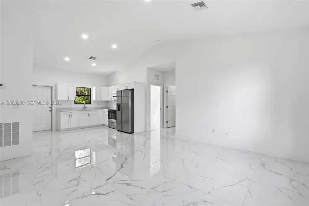 149 Dutch Loop La Belle, FL 33935