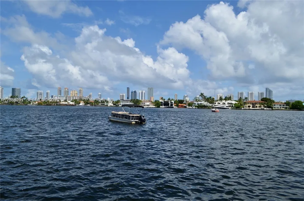 16570 NE 26th Ave #4D North Miami Beach, FL 33160