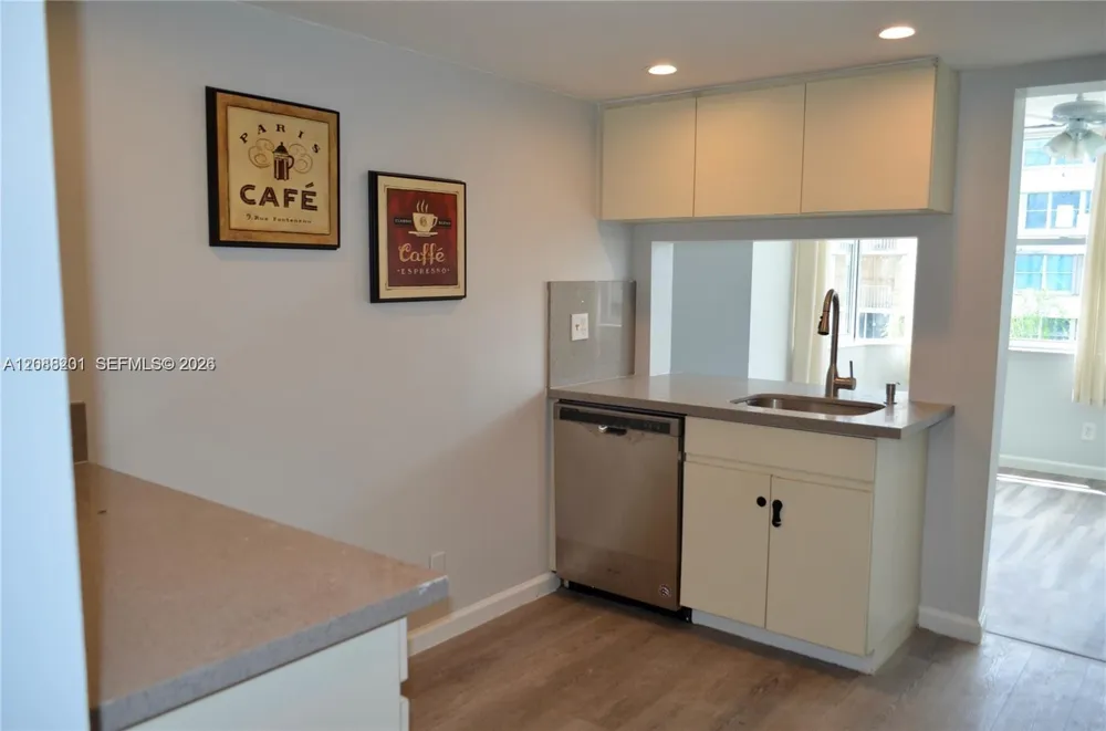 16570 NE 26th Ave #4D North Miami Beach, FL 33160