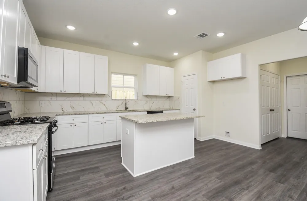 2811 Topiary Lane Houston, TX 77014