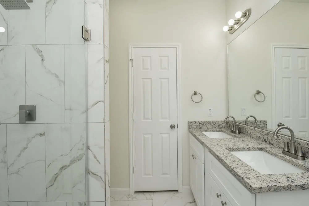 2811 Topiary Lane Houston, TX 77014