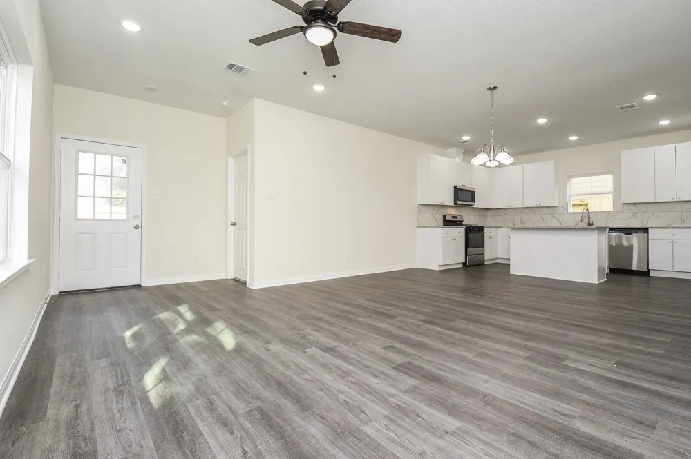 2811 Topiary Lane Houston, TX 77014