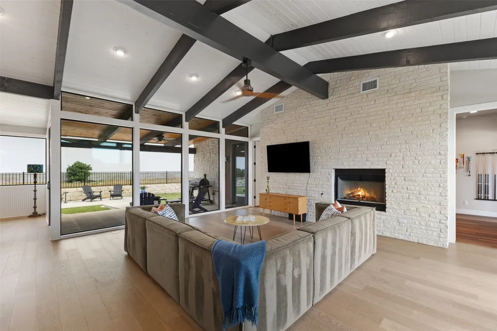 206 Waters View Court Dripping Springs, TX 78620