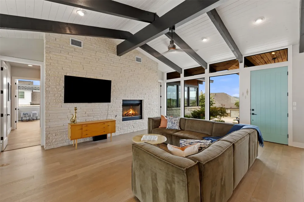 206 Waters View Court Dripping Springs, TX 78620