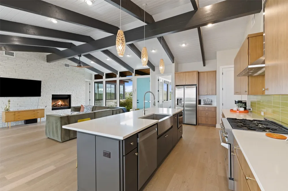 206 Waters View Court Dripping Springs, TX 78620